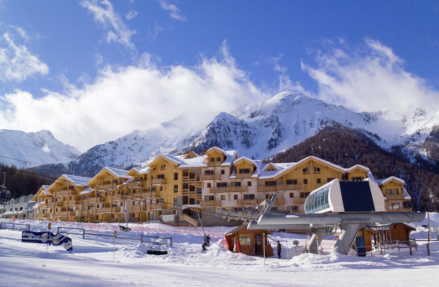 Madame Vacances Residence Le Parc Des Airelles Les Orres Exterior foto